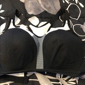 Incredible sports bra by Victoria secret